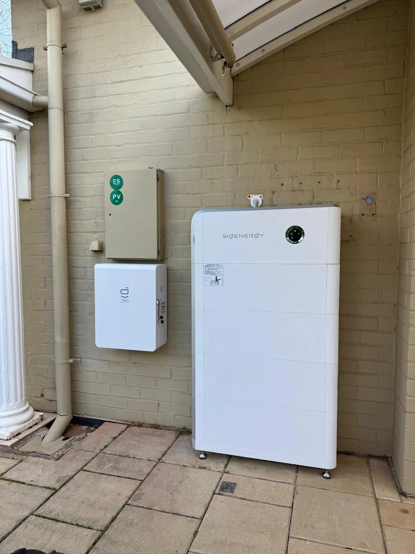 Sigenergy 32kWh battery and gateway installation